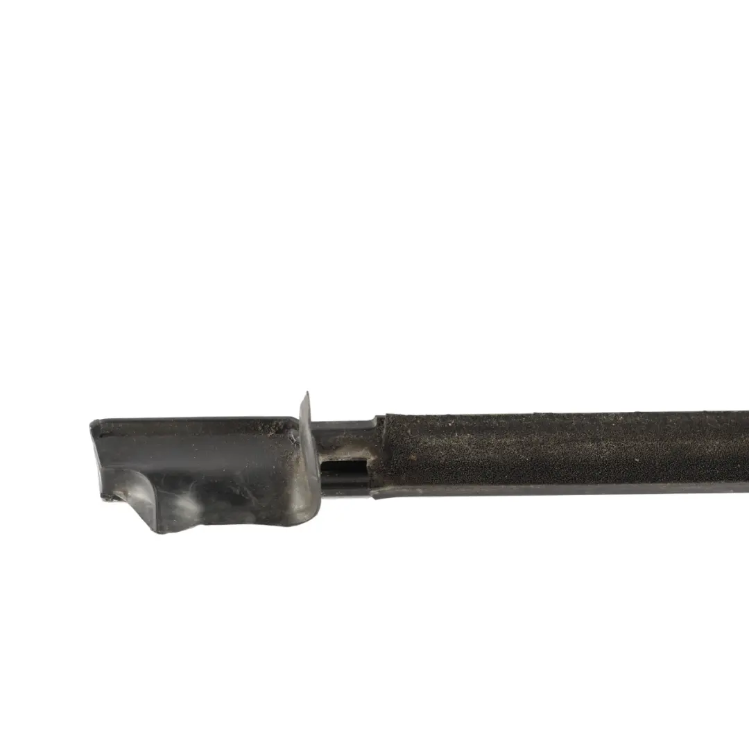 Mk4 Door Window Trim Strip Gasket Seal Outer Front Left N/S to VW Jetta with Part number 5C6837475C VW Jetta Mk4 Door Window Trim Strip Gasket Seal Outer Front Left N/S - SKU 5C6837475C - Part number 5C6837475C