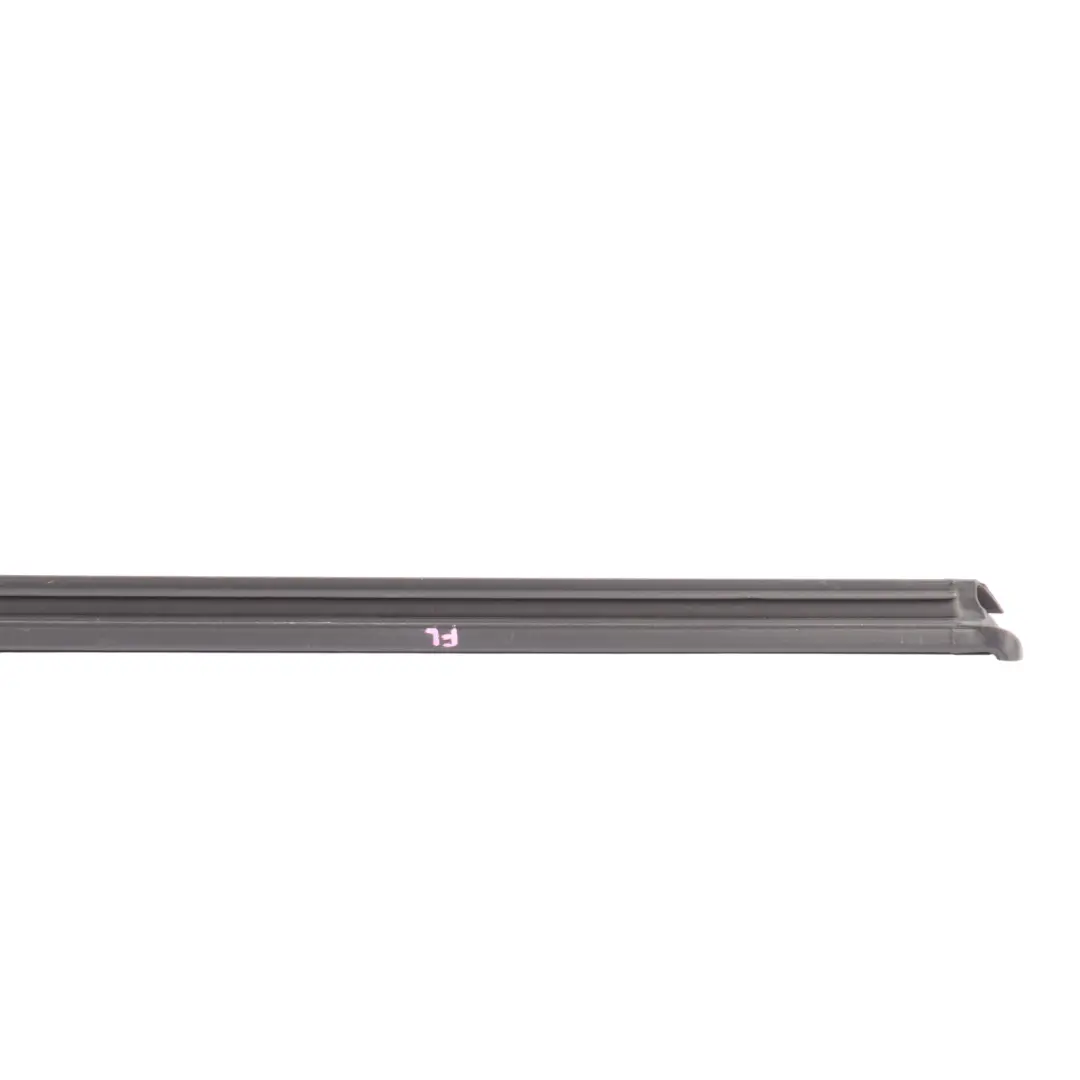 Joint Caoutchouc Garniture Vitre Avant Gauche pour Volkswagen Jetta A6 à propos du numéro de pièce 5C6837479 Volkswagen Jetta A6 Joint Caoutchouc Garniture Vitre Avant Gauche - SKU 5C6837479 - Numéro de pièce 5C6837479