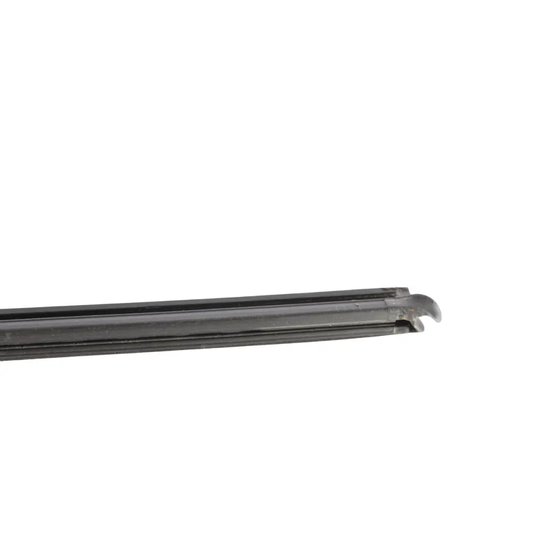 Junta Sellado Ventana Interior Delantero Derecho para Volkswagen Jetta A6 con número de pieza 5C6837480 Volkswagen Jetta A6 Junta Sellado Ventana Interior Delantero Derecho - SKU 5C6837480 - Número de pieza 5C6837480