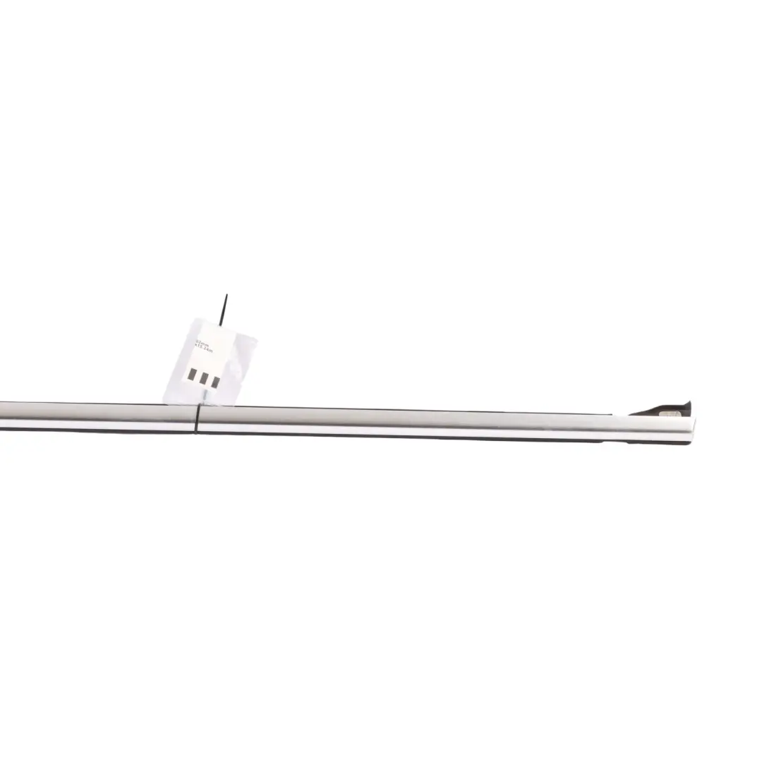 MK4 Guarnizione Vetro Porta Post Cromata Sinistra per Volkswagen Jetta con numero di parte 5C6839475B Volkswagen Jetta MK4 Guarnizione Vetro Porta Post Cromata Sinistra - SKU 5C6839475B - Numero di parte 5C6839475B