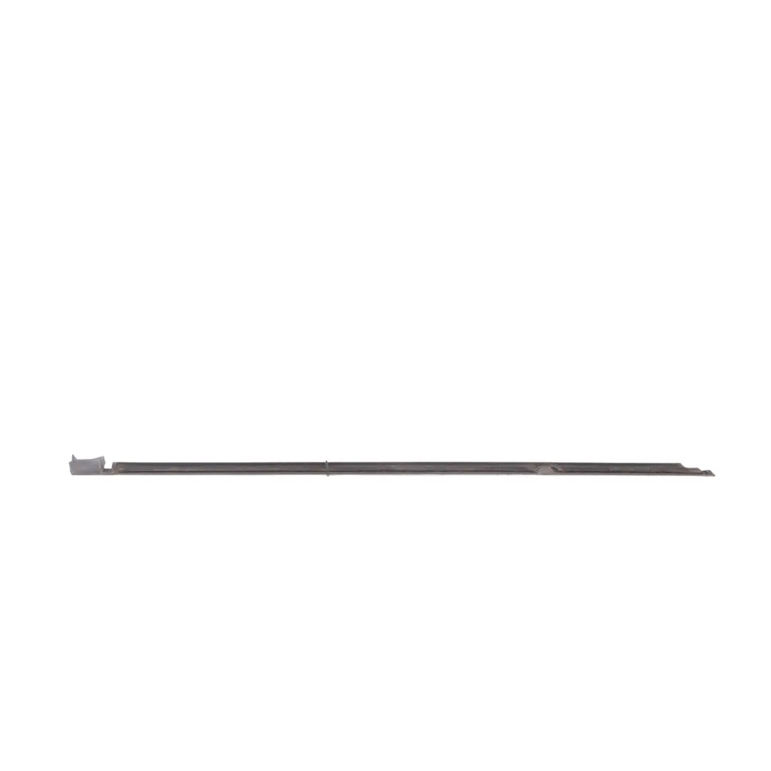 Volkswagen Jetta MK4 Joint Vitre Porte Arrière Gauche Chrome - SKU 5C6839475B - Numéro de pièce 5C6839475B