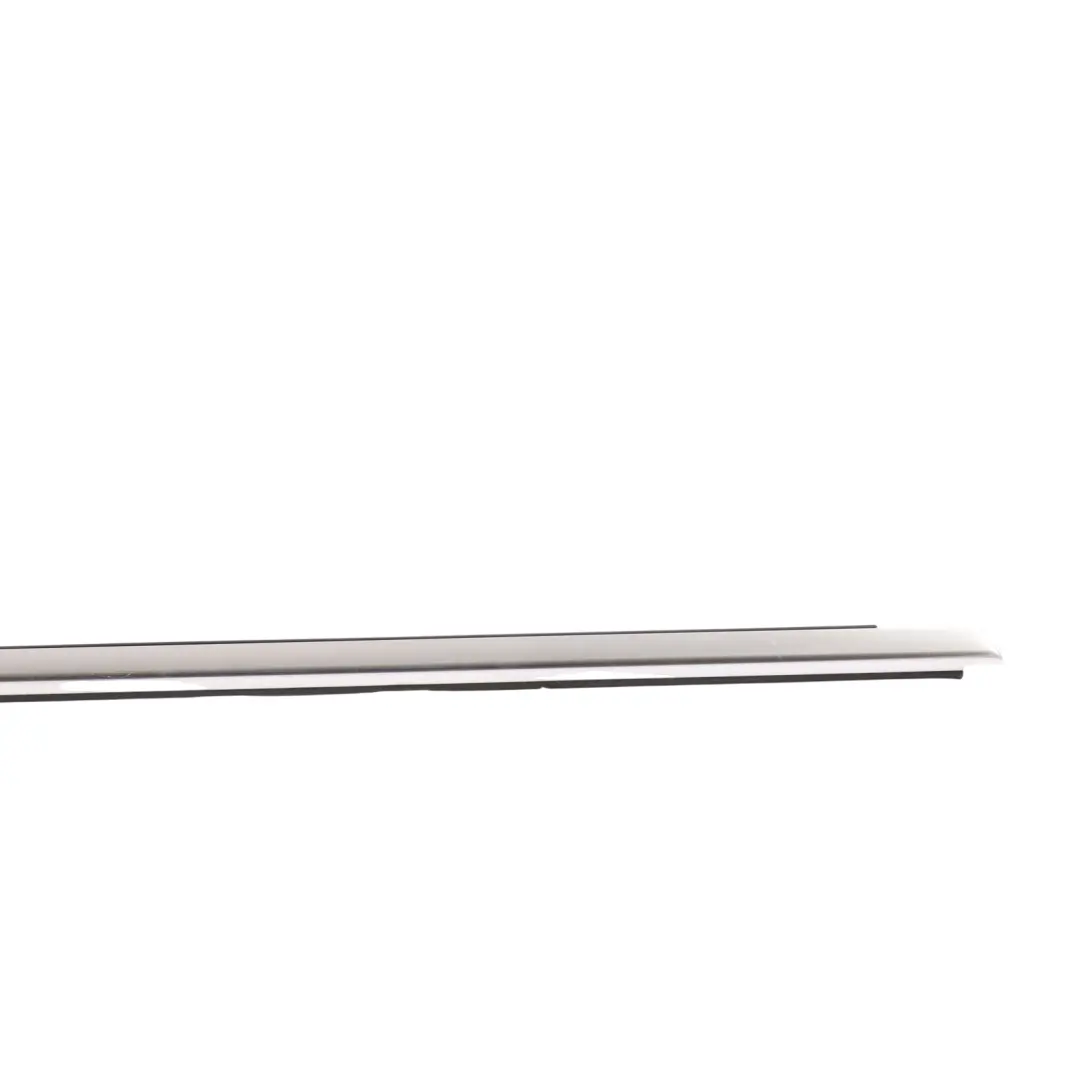 Joint Fenêtre Baguette Droit pour Volkswagen VW Jetta A6 à propos du numéro de pièce 5C6839476B Volkswagen VW Jetta A6 Joint Fenêtre Baguette Droit - SKU 5C6839476B - Numéro de pièce 5C6839476B