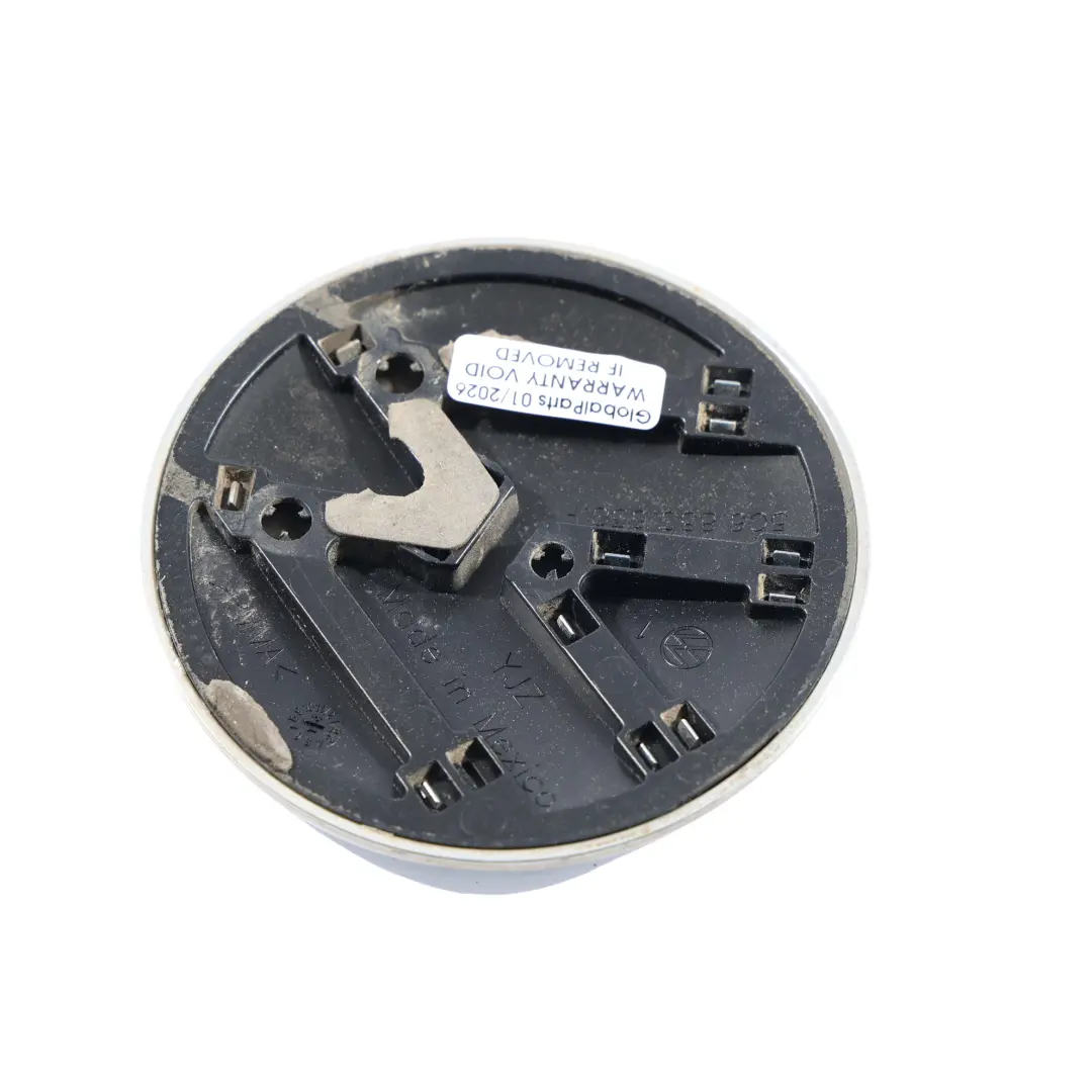 Chromé Noir Sur Hayon Arrière pour Volkswagen Jetta A6 Logo à propos du numéro de pièce 5C6853630F Volkswagen Jetta A6 Logo Chromé Noir Sur Hayon Arrière - SKU 5C6853630F - Numéro de pièce 5C6853630F