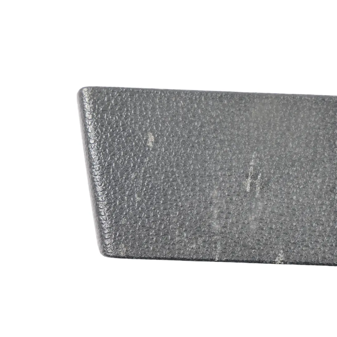 Cache Inspection Droit Noir Satiné pour Volkswagen Jetta A6 à propos du numéro de pièce 5C6867658 Volkswagen Jetta A6 Cache Inspection Droit Noir Satiné - SKU 5C6867658 - Numéro de pièce 5C6867658