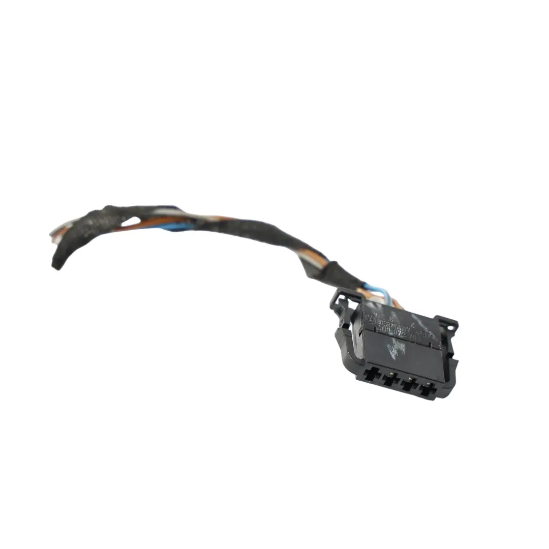 Luz Trasera Interior Trasera Cable Enchufe Izquierda 4D0972704 para VW Jetta A6 con número de pieza 5C6945093D VW Jetta A6 Luz Trasera Interior Trasera Cable Enchufe Izquierda 4D0972704 - SKU 5C6945093D-1 - Número de pieza 5C6945093D