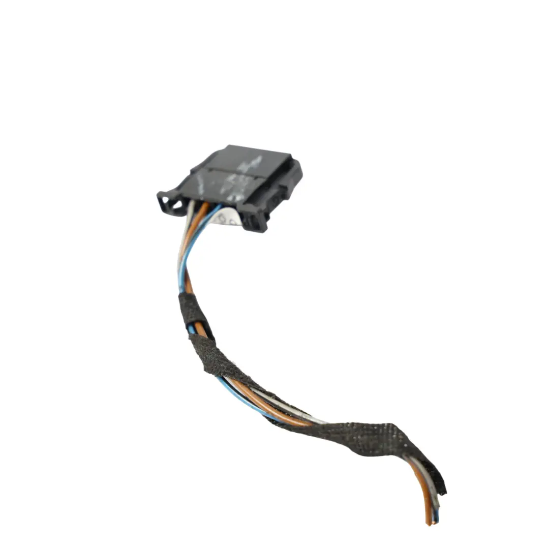 Luz Trasera Interior Trasera Cable Enchufe Izquierda 4D0972704 para VW Jetta A6 con número de pieza 5C6945093D VW Jetta A6 Luz Trasera Interior Trasera Cable Enchufe Izquierda 4D0972704 - SKU 5C6945093D-1 - Número de pieza 5C6945093D
