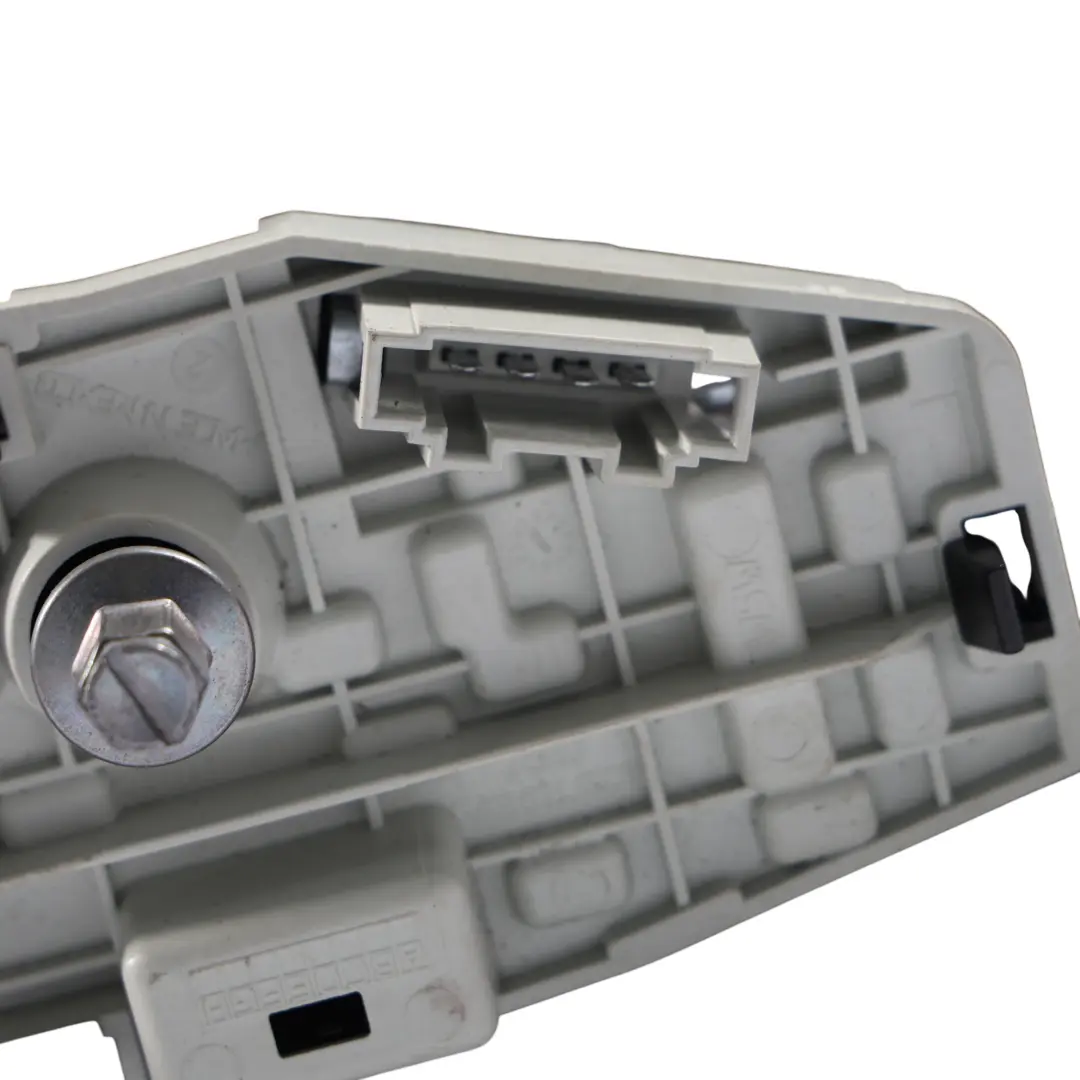 Luz Trasera Izquierda Interior para Volkswagen Jetta A6 con número de pieza 5C6945093D Volkswagen Jetta A6 Luz Trasera Izquierda Interior - SKU 5C6945093D - Número de pieza 5C6945093D