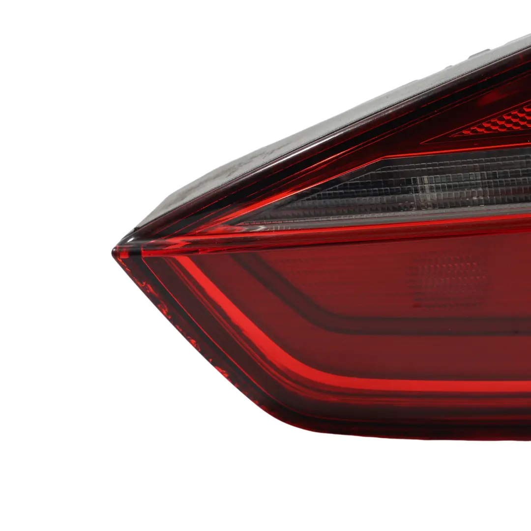 Tylne Lewe Światło Wewnętrzne do Volkswagen Jetta A6 o numerze 5C6945093D Volkswagen Jetta A6 Tylne Lewe Światło Wewnętrzne - SKU 5C6945093D - Numer Części 5C6945093D