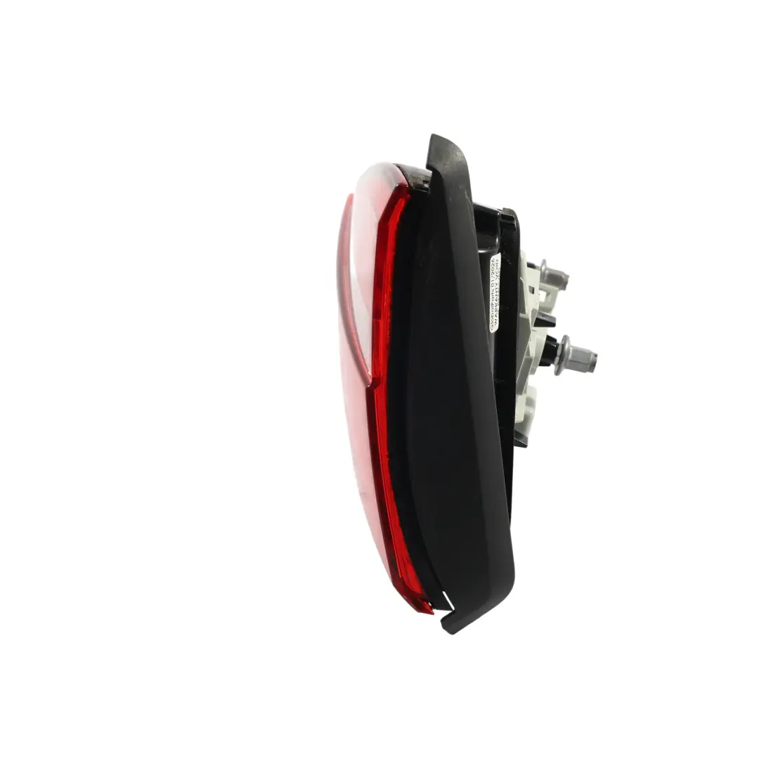 Luz Trasera Izquierda Interior para Volkswagen Jetta A6 con número de pieza 5C6945093D Volkswagen Jetta A6 Luz Trasera Izquierda Interior - SKU 5C6945093D - Número de pieza 5C6945093D