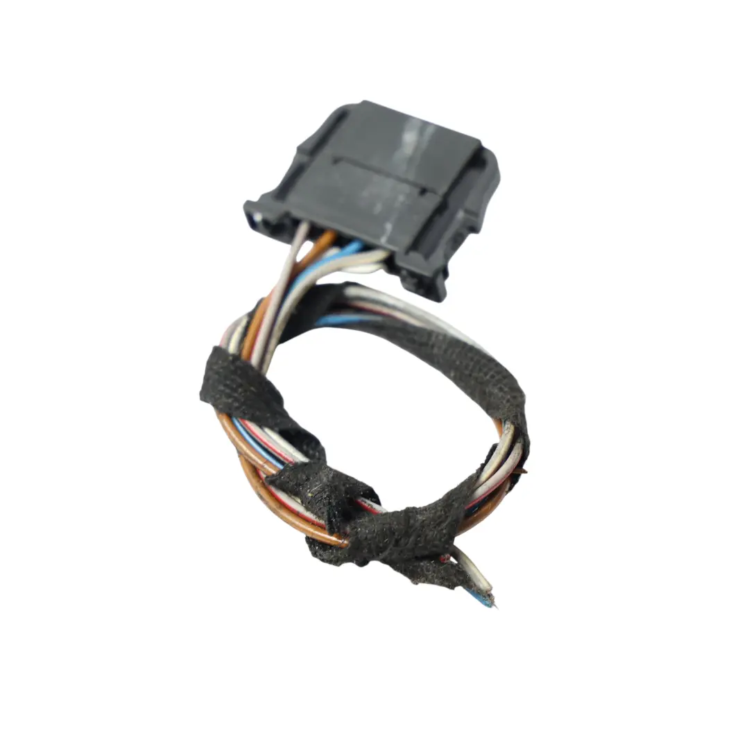 Luz Trasera Interior Trasera Cable Enchufe Derecho 4D0972704 para Volkswagen Jetta A6 con número de pieza 5C6945094E Volkswagen Jetta A6 Luz Trasera Interior Trasera Cable Enchufe Derecho 4D0972704 - SKU 5C6945094E-1 - Número de pieza 5C6945094E