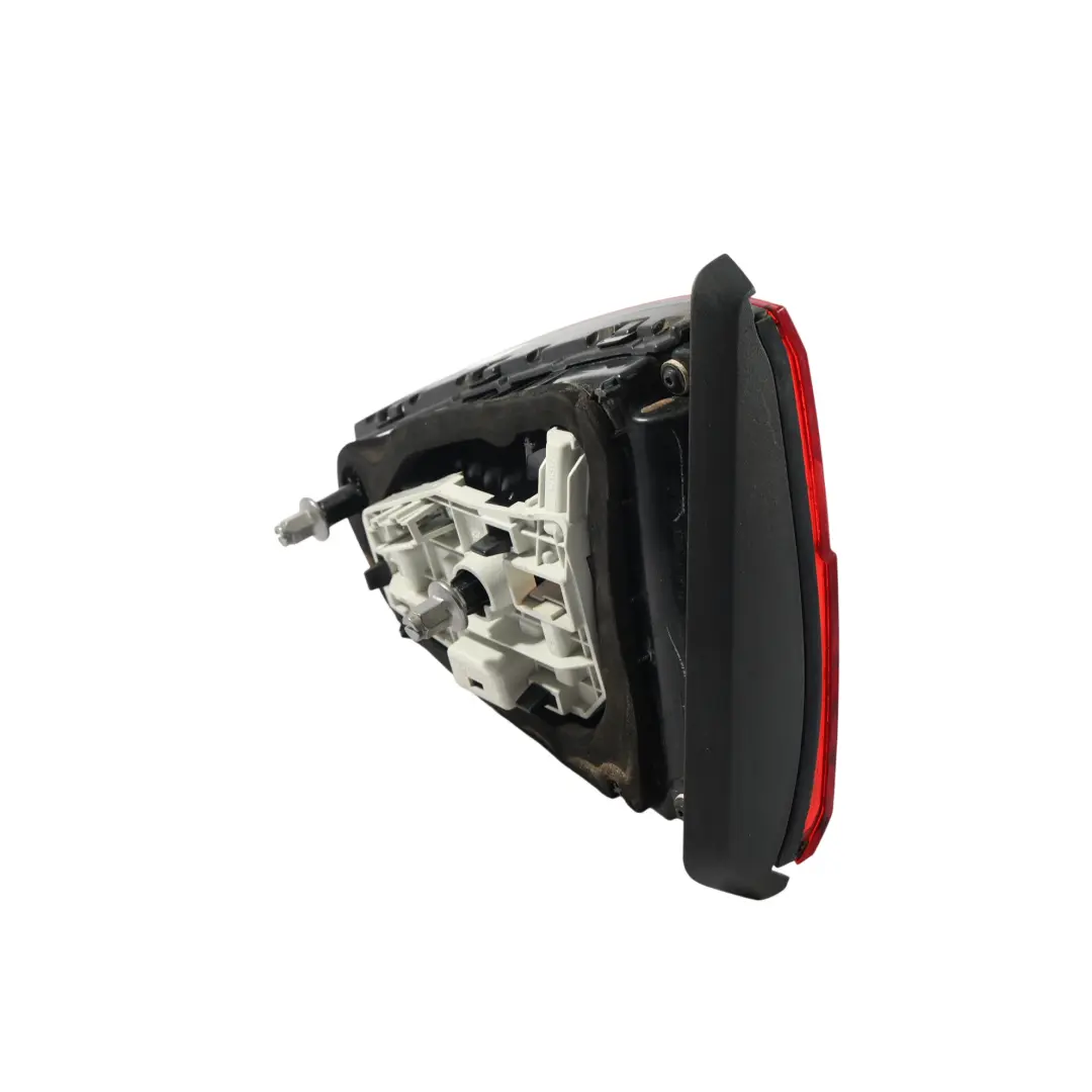 Inner Tail Light lAMP Rear Right O/S to Volkswagen Jetta A6 Saloon with Part number 5C6945094E Volkswagen Jetta A6 Saloon Inner Tail Light lAMP Rear Right O/S - SKU RHD-5C6945094E - Part number 5C6945094E