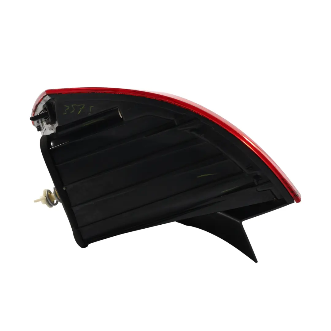 Fanale Posteriore Sinistro Esterno per Volkswagen Jetta A6 con numero di parte 5C6945095H Volkswagen Jetta A6 Fanale Posteriore Sinistro Esterno - SKU 5C6945095H - Numero di parte 5C6945095H