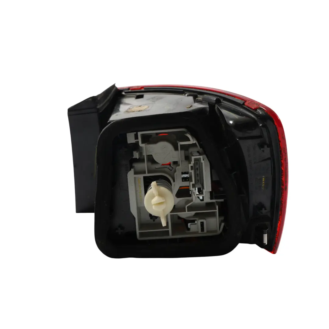 Volkswagen Jetta A6 Fanale Posteriore Sinistro Esterno - SKU 5C6945095H - Numero di parte 5C6945095H