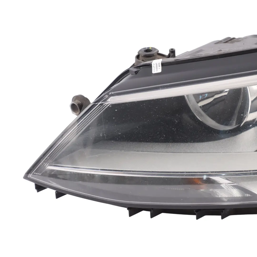 Halogen Headlight Lamp Passenger Side N/S to Volkswagen Jetta A6 with Part number 5C8941005 Volkswagen Jetta A6 Halogen Headlight Lamp Passenger Side N/S - SKU RHD-5C8941005 - Part number 5C8941005