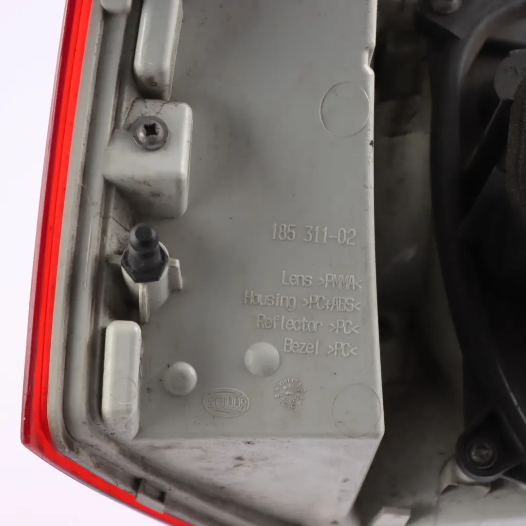 Audi A4 B8 Tail Light Lamp Rear Right O/S Tail light - SKU 5E5945112A - Part number 5E5945112A