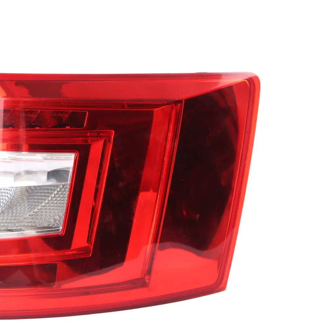 Rückleuchte Hinten Rechts für Audi A4 B8 mit Teilenummer 5E5945112A Audi A4 B8 Rückleuchte Hinten Rechts - SKU 5E5945112A - Teilenummer 5E5945112A