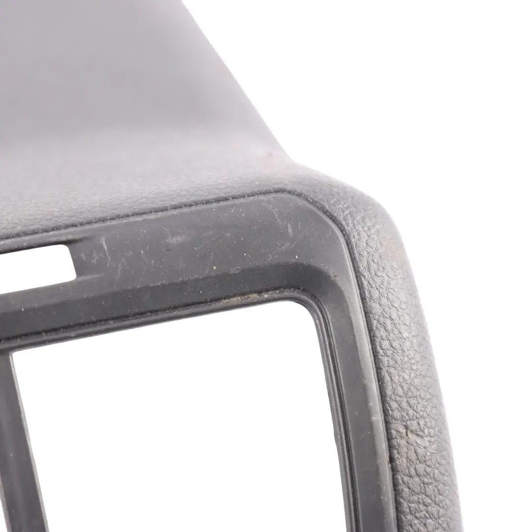 Cache Ventilation Centrale Arrière Console Centrale 5G0864298F pour VW Golf Mk7 à propos du numéro de pièce 5G0863289C VW Golf Mk7 Cache Ventilation Centrale Arrière Console Centrale 5G0864298F - SKU 5G0863289C - Numéro de pièce 5G0863289C