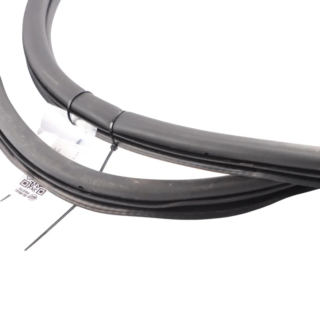 Door Seal Rubber Right O/S Inner Gasket to VW Volkswagen Golf Mk7 Rear with Part number 5G6867914B VW Volkswagen Golf Mk7 Rear Door Seal Rubber Right O/S Inner Gasket - SKU 5G6867914B - Part number 5G6867914B