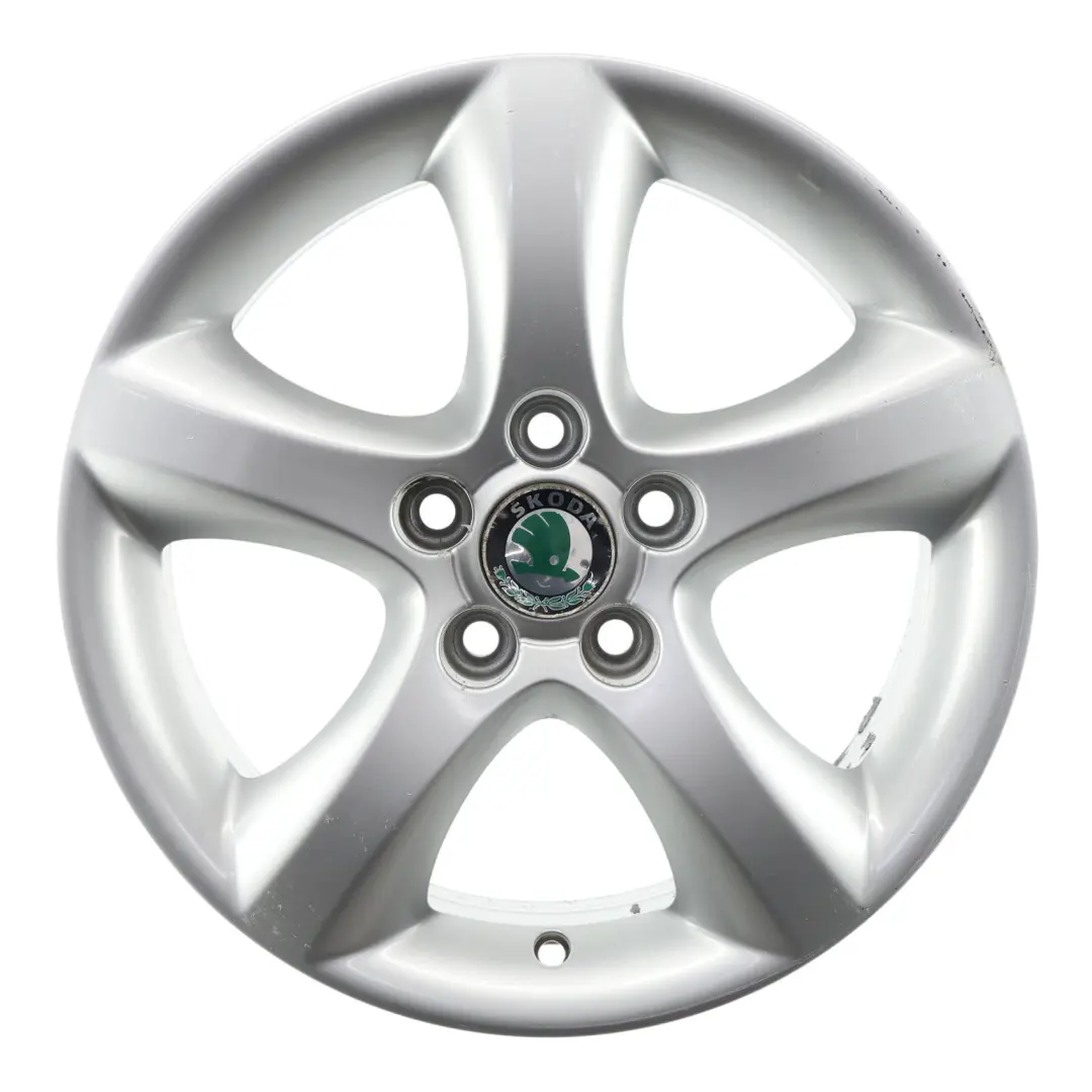 Skoda Fabia 5J Cerchio In Lega Argento A 5 Razze 15" ET:43 6J - SKU 5J0601025A-2 - Numero di parte 5J0601025A