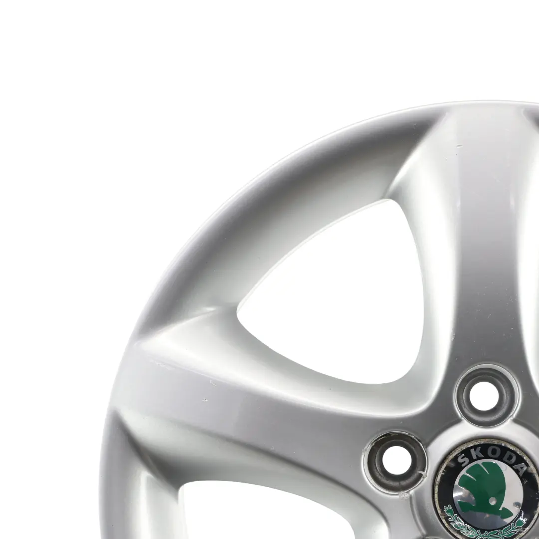 Skoda Fabia 5J Felga Aluminiowa Srebrna 5 Ramion 15" ET:43 6J - SKU 5J0601025A-2 - Numer Części 5J0601025A