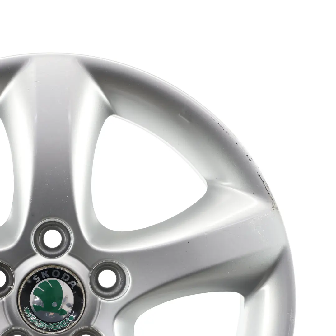 Skoda Fabia 5J Felge Alu Silber 5 Speichen 15" ET:43 6J - SKU 5J0601025A-2 - Teilenummer 5J0601025A