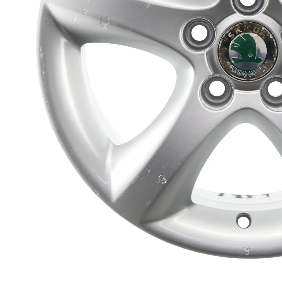 Skoda Fabia 5J Silver Wheel Rim Alloy 15" 6J ET:43 Star Spoke - SKU 5J0601025A-4 - Part number 5J0601025A