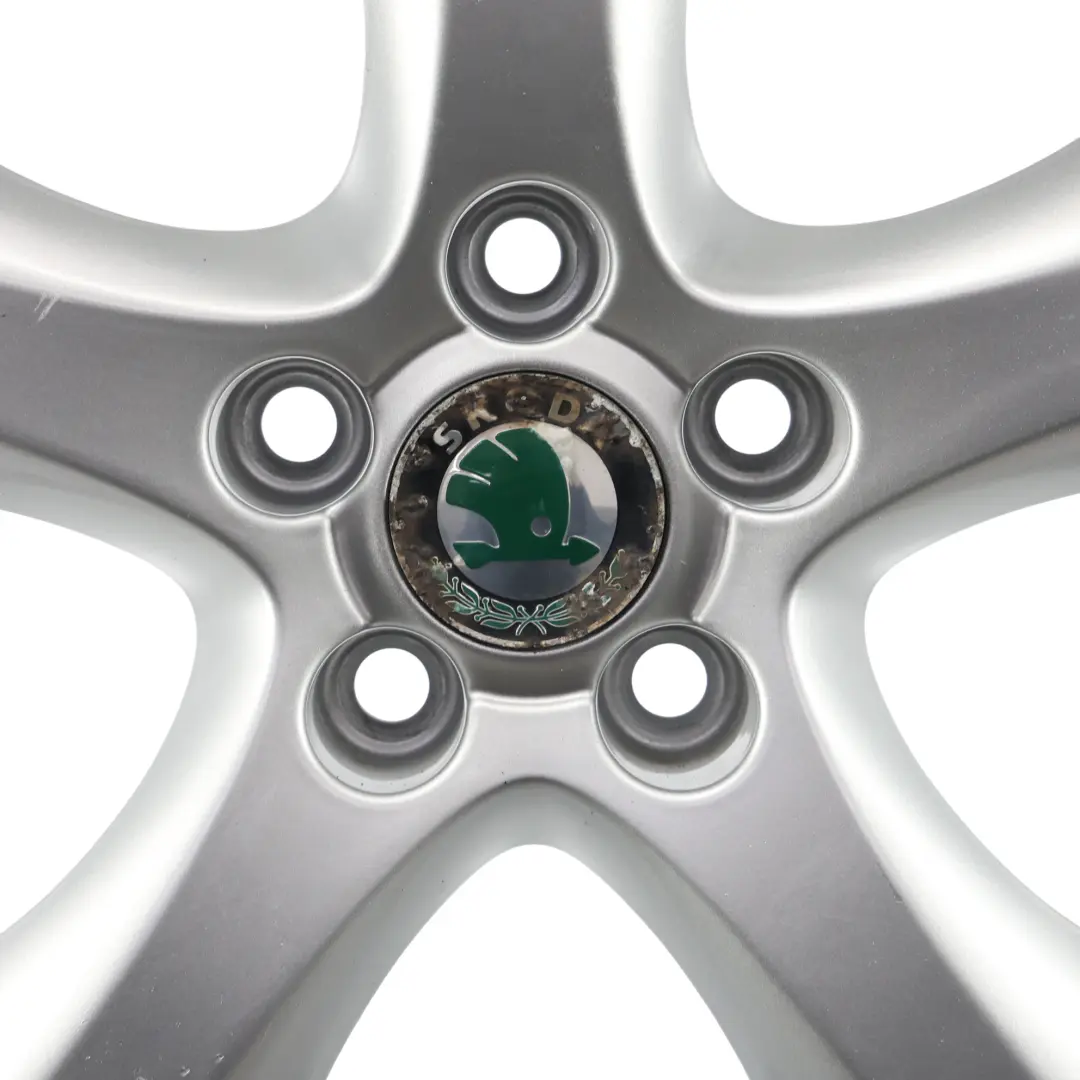 Skoda Fabia 5J Silver Wheel Rim Alloy 15" 6J ET:43 Star Spoke - SKU 5J0601025A-4 - Part number 5J0601025A