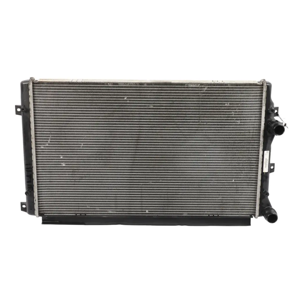 Audi A3 8P  TT 8J Coolant Radiator Engine Cooling Unit Petrol Engine 5K0121251F