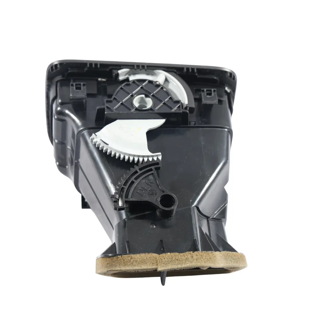 Mk6 Buse D'Aération Avant Droite Du Tableau De Bord pour VW Volkswagen Golf à propos du numéro de pièce 5K0819710 VW Volkswagen Golf Mk6 Buse D'Aération Avant Droite Du Tableau De Bord - SKU 5K0819710 - Numéro de pièce 5K0819710