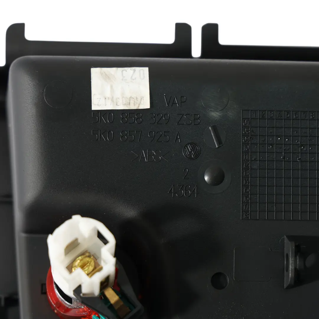 VW Scirocco Mk3 Mittelkonsole Ablagefach 12V Steckdose Schalterleiste - SKU 5K0857925A-3 - Teilenummer 5K0857925A