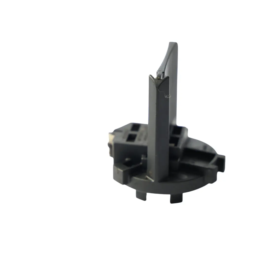 Mk3 Douille De Support Ampoule Gauche Droite pour Volkswagen Scirocco à propos du numéro de pièce 5K0941109 Volkswagen Scirocco Mk3 Douille De Support Ampoule Gauche Droite - SKU 5K0941109 - Numéro de pièce 5K0941109