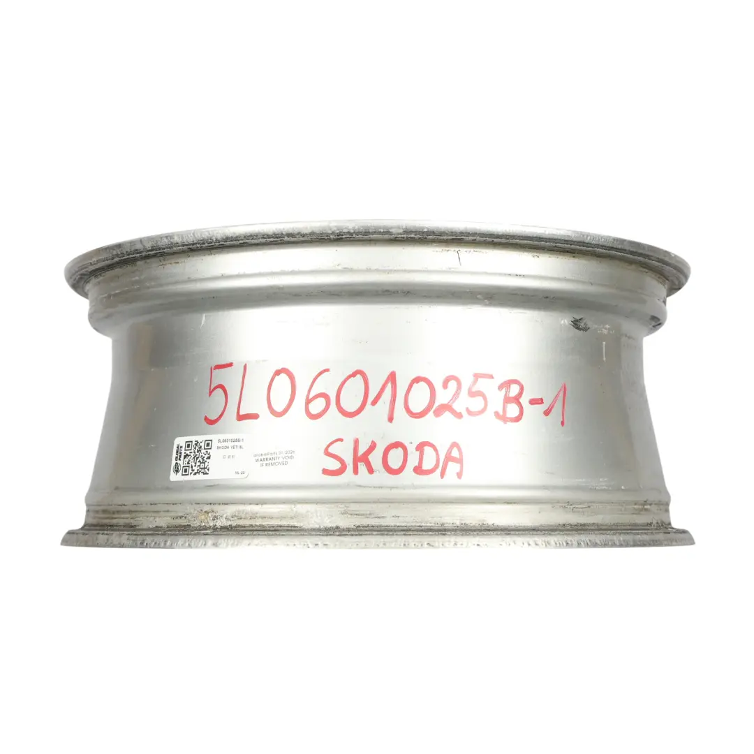 Jante Alliage Argentée 17" 7J ET:45 Rayons Étoile pour Skoda Yeti 5L à propos du numéro de pièce 5L0601025B Skoda Yeti 5L Jante Alliage Argentée 17" 7J ET:45 Rayons Étoile - SKU 5L0601025B-1 - Numéro de pièce 5L0601025B