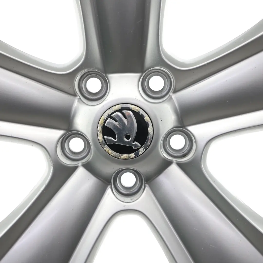 Skoda Yeti 5L Wheel Rim Alloy Silver 17" 7J ET:45 Star Spoke - SKU 5L0601025B-1 - Part number 5L0601025B