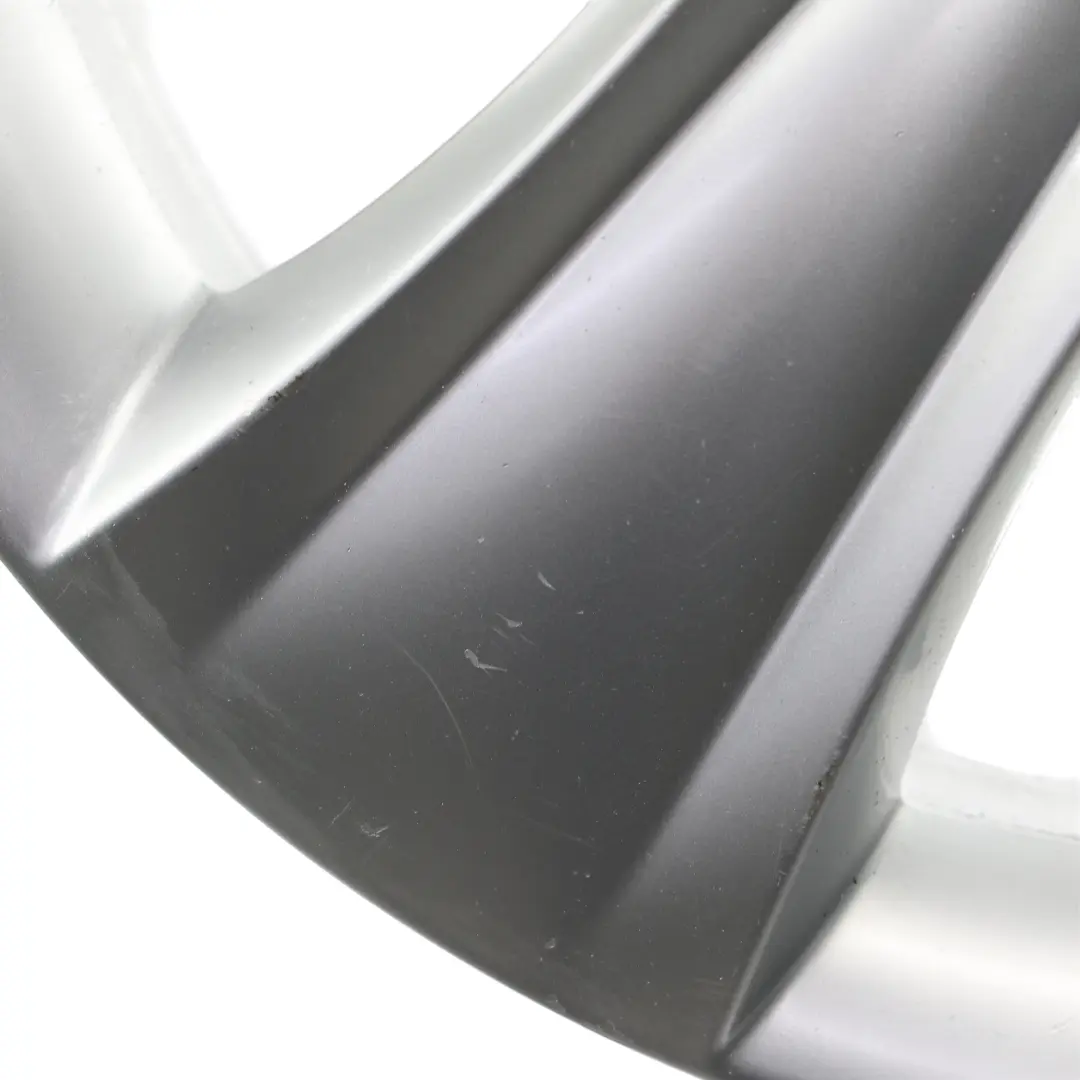 Felge Leicht Metall Felge Silber 17" 7J ET:45 für Skoda Yeti 5L mit Teilenummer 5L0601025B Skoda Yeti 5L Felge Leicht Metall Felge Silber 17" 7J ET:45 - SKU 5L0601025B-1 - Teilenummer 5L0601025B