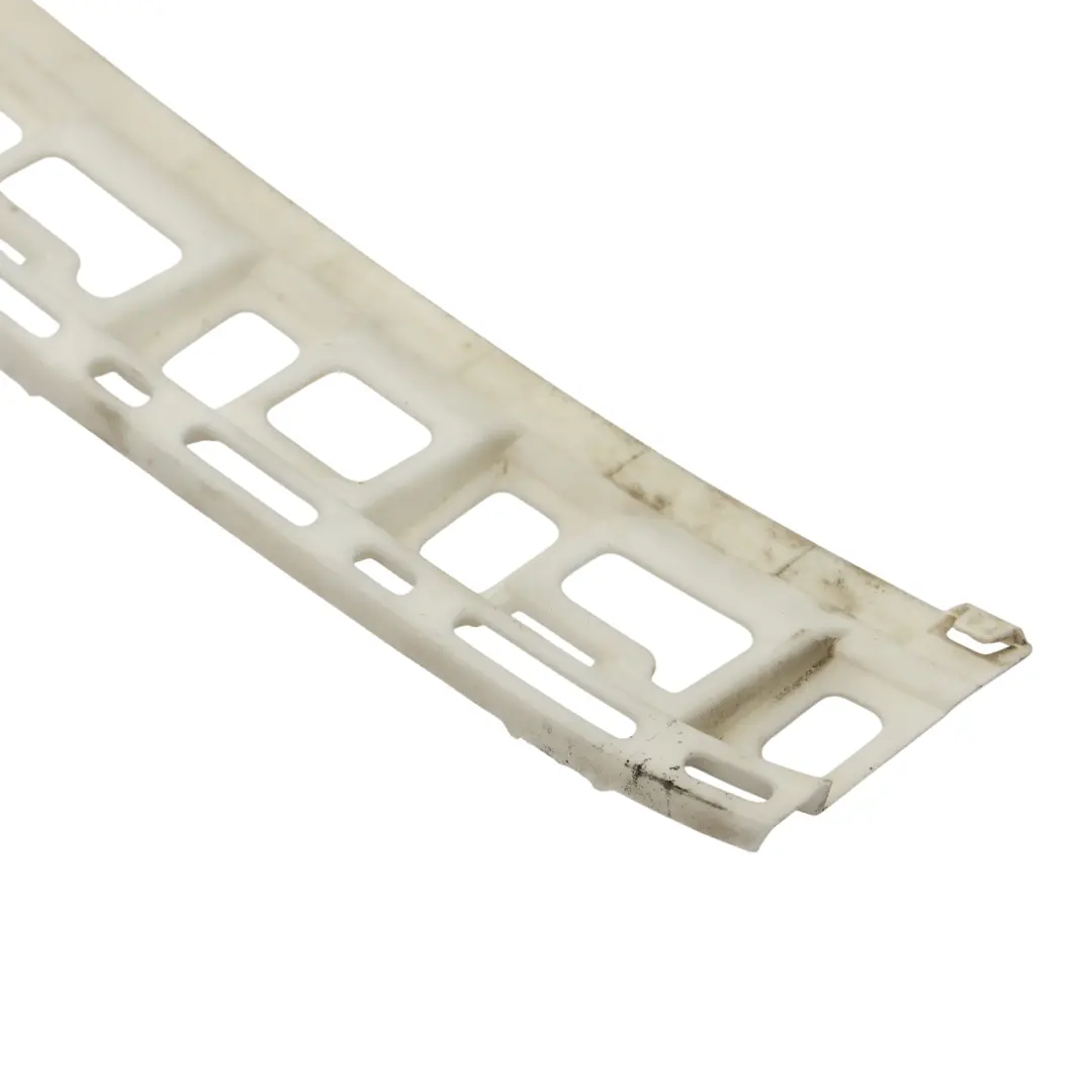 Skoda Yeti 5L Rear Bumper Centre Bracket Holder Mounting Support - SKU 5L6807385 - Part number 5L6807385