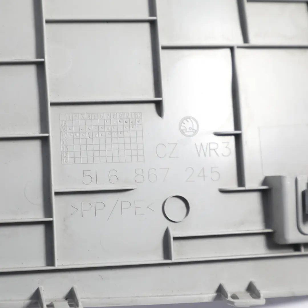 D-Pillar Column Trim Cover Panel Left N/S Grey Pearl to Skoda Yeti 5L with Part number 5L6867245 Skoda Yeti 5L D-Pillar Column Trim Cover Panel Left N/S Grey Pearl - SKU 5L6867245 - Part number 5L6867245