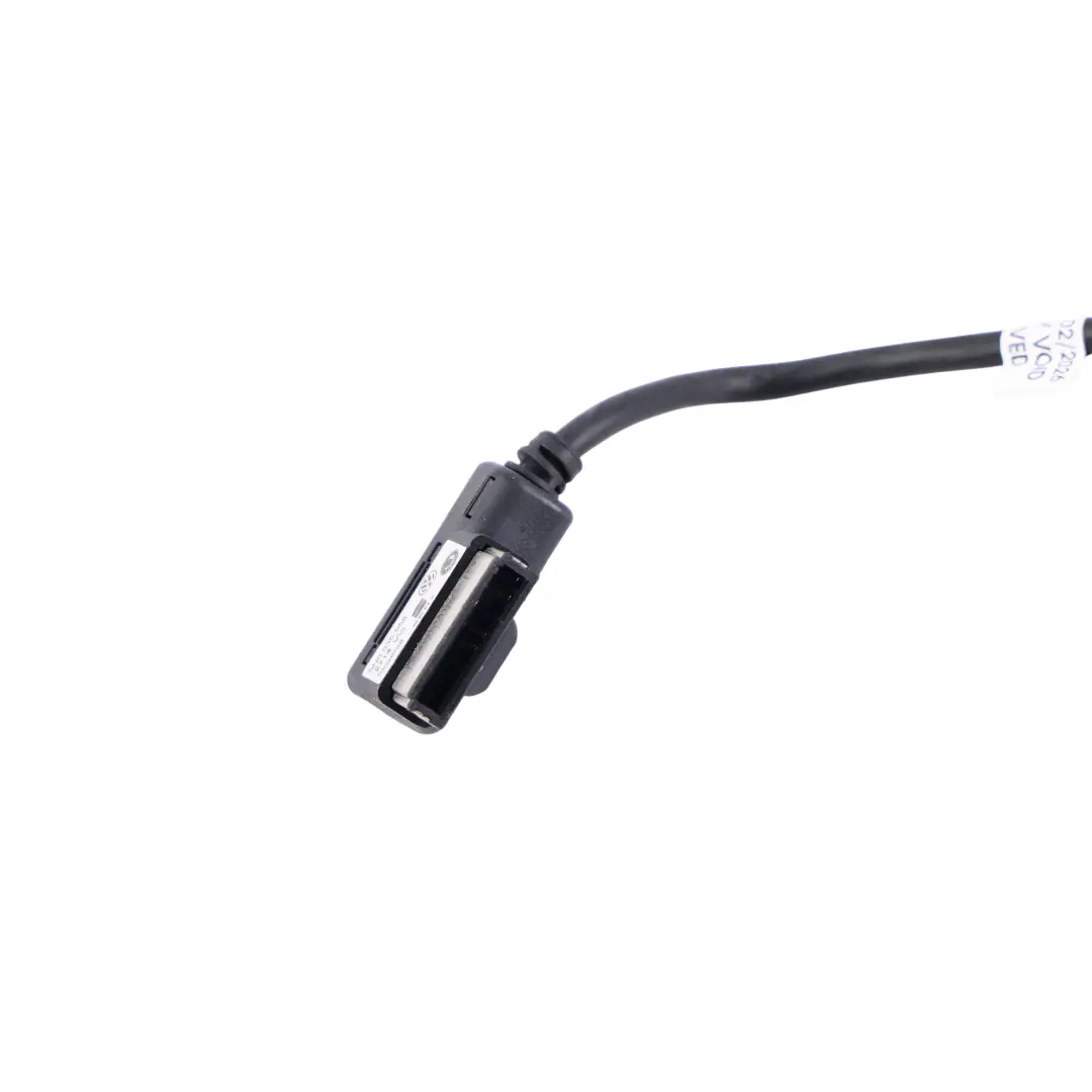 Adattatore USB Cablaggio Cavo Connettore per Volkswagen Jetta A6 con numero di parte 5N0035558 Volkswagen Jetta A6 Adattatore USB Cablaggio Cavo Connettore - SKU 5N0035558 - Numero di parte 5N0035558