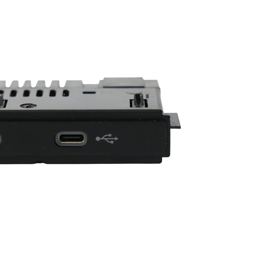 VW Volkswagen Crafter Mk2 SY Double Prise USB-C Sur Console Centrale - SKU 5NA035736 - Numéro de pièce 5NA035736