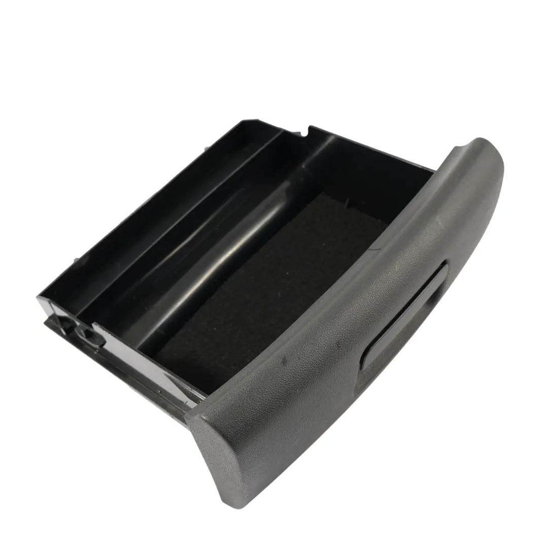 Przedni Schowek Szuflada Fotela Prawy do VW T-Roc A11 R o numerze 5NA882602 VW T-Roc A11 R Przedni Schowek Szuflada Fotela Prawy - SKU 5NA882602 - Numer Części 5NA882602