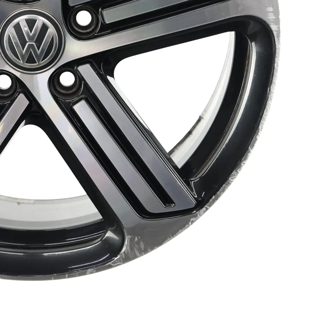 Felga Aluminiowa Dwukolorowa 18" 7.5J ET:49 do Volkswagen Golf Mk7 o numerze 5G0601025DQ Volkswagen Golf Mk7 Felga Aluminiowa Dwukolorowa 18" 7.5J ET:49 - SKU 5G0601025DQ-2 - Numer Części 5G0601025DQ