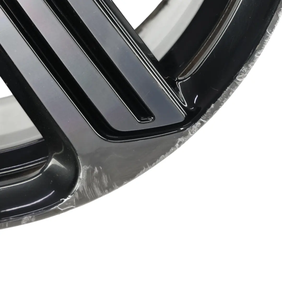 Felga Aluminiowa Dwukolorowa 18" 7.5J ET:49 do Volkswagen Golf Mk7 o numerze 5G0601025DQ Volkswagen Golf Mk7 Felga Aluminiowa Dwukolorowa 18" 7.5J ET:49 - SKU 5G0601025DQ-2 - Numer Części 5G0601025DQ