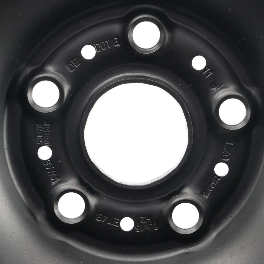 Mk8 Nero Cerchio In Lega D'Acciaio 15" 6J ET:47 per VW Golf con numero di parte 5Q0601027BN VW Golf Mk8 Nero Cerchio In Lega D'Acciaio 15" 6J ET:47 - SKU 5Q0601027BN - Numero di parte 5Q0601027BN