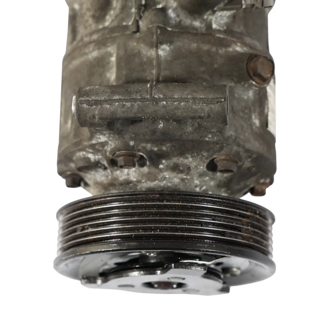 A/C Compressore Pompa Aria Condizionata Diesel per VW Volkswagen Golf VII con numero di parte 5Q0820803C VW Volkswagen Golf VII A/C Compressore Pompa Aria Condizionata Diesel - SKU 5Q0820803C - Numero di parte 5Q0820803C