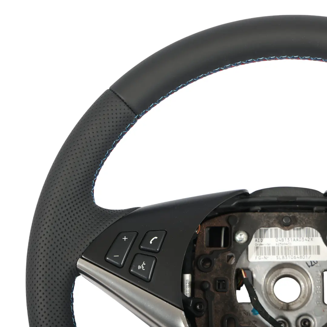 NOUVEAU Volant Sport en Cuir Noir M-tricolore pour BMW E60 E61 E63 à propos du numéro de pièce 6763373 BMW E60 E61 E63 NOUVEAU Volant Sport en Cuir Noir M-tricolore - SKU 6763373-1 - Numéro de pièce 6763373