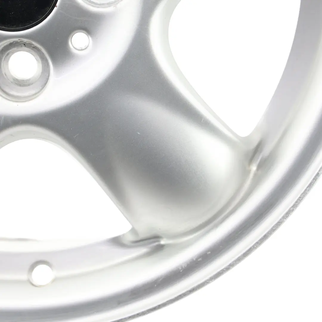 Llanta De Aleacion Plateada 15 "5-Start Spooler 100 para Mini Cooper One R50 R55 R56 con número de pieza 6768498 Mini Cooper One R50 R55 R56 Llanta De Aleacion Plateada 15 "5-Start Spooler 100 - SKU 6768498-1 - Número de pieza 6768498