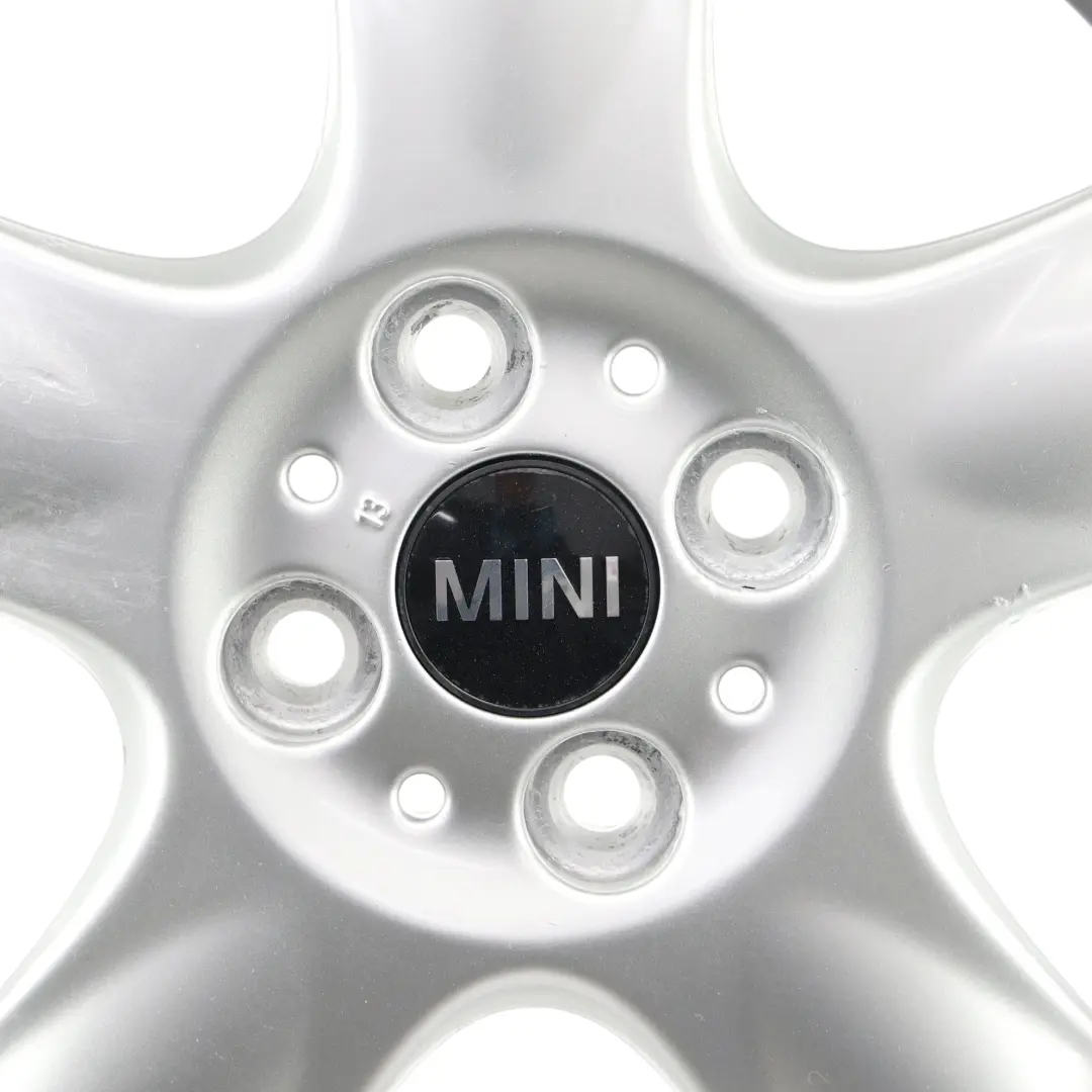 Srebrna Felga Aluminiowa 15" 5,5J ET:45 do Mini R50 R56 o numerze 6768498 Mini R50 R56 Srebrna Felga Aluminiowa 15" 5,5J ET:45 - SKU 6768498-2 - Numer Części 6768498