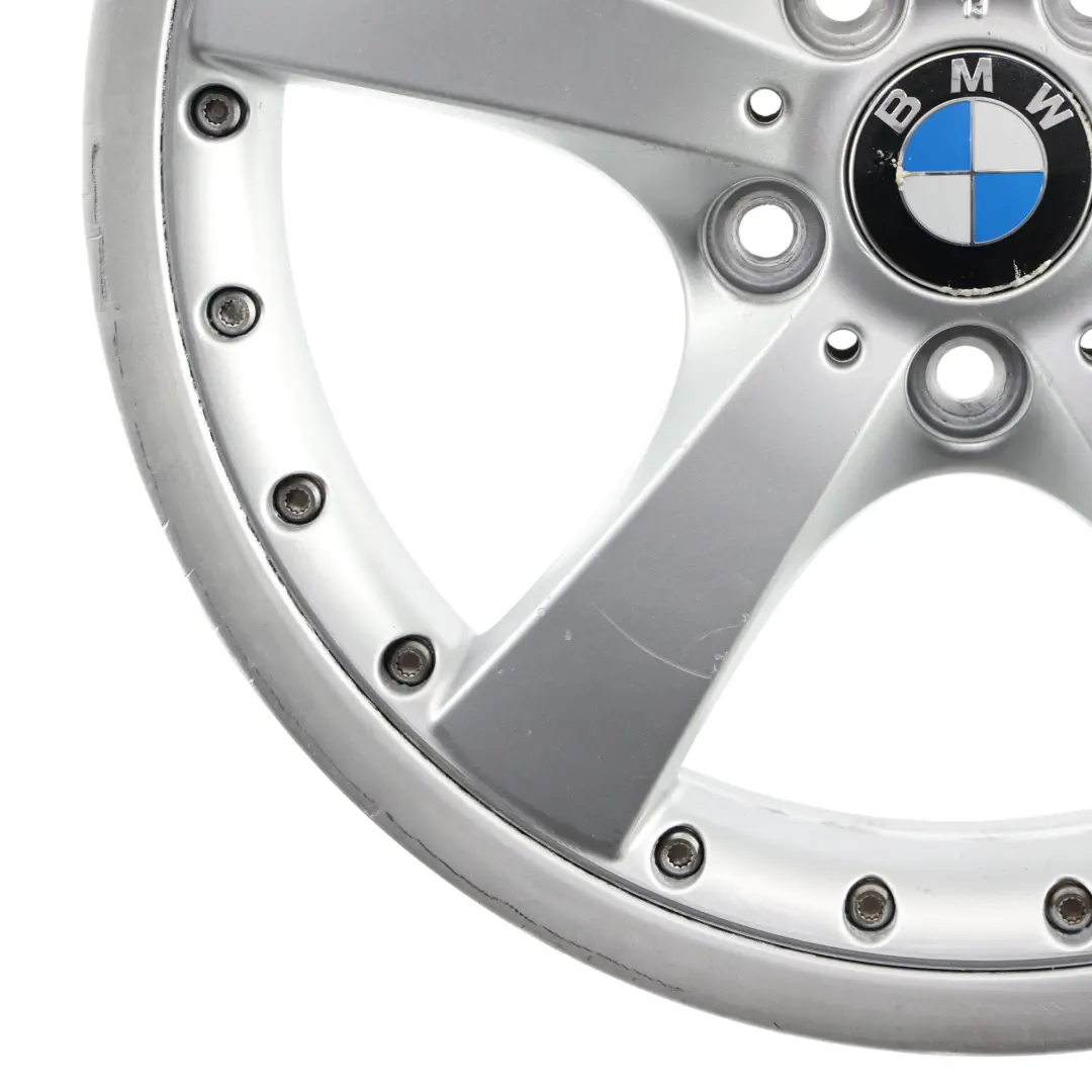 Felga Srebrna Przód 18" 7.5J ET:47 Styling 179 do BMW E81 E87 o numerze 6768560 BMW E81 E87 Felga Srebrna Przód 18" 7.5J ET:47 Styling 179 - SKU 6768560-1 - Numer Części 6768560