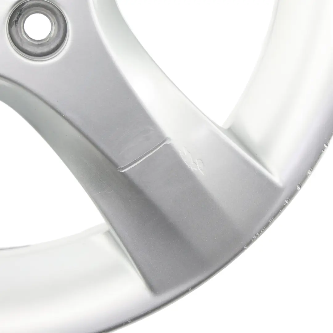 Cerchio Posteriore In Lega 17" 7,5J Et:47 Spider Spoke 142 per BMW E81 E82 E87 con numero di parte 6775623 BMW E81 E82 E87 Cerchio Posteriore In Lega 17" 7,5J Et:47 Spider Spoke 142 - SKU 6775623-1 - Numero di parte 6775623