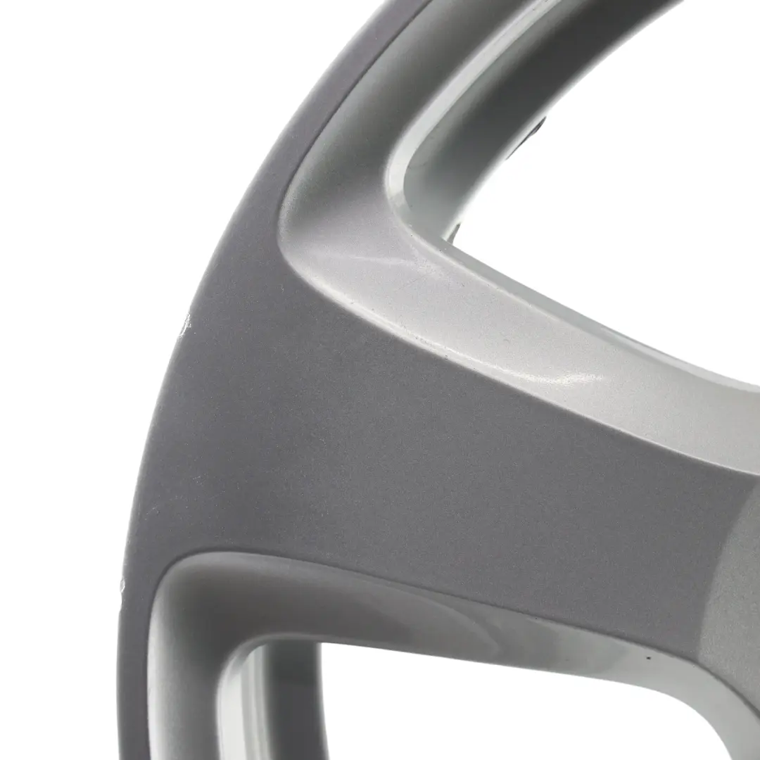 Jante Alliage Argent 17" 7,5J ET:20 Styling 243 pour BMW E60 E61 à propos du numéro de pièce 6777346 BMW E60 E61 Jante Alliage Argent 17" 7,5J ET:20 Styling 243 - SKU 6777346-1 - Numéro de pièce 6777346