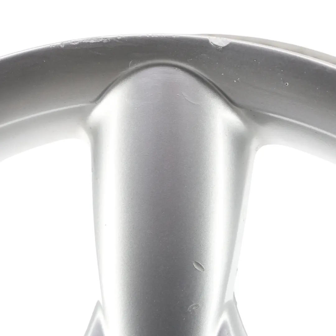 Argento Cerchio in lega 17" 7J 5 Star Pace Spoke 110 per Mini Cooper R50 R55 R56 con numero di parte 6777960 Mini Cooper R50 R55 R56 Argento Cerchio in lega 17" 7J 5 Star Pace Spoke 110 - SKU 6777960-1 - Numero di parte 6777960